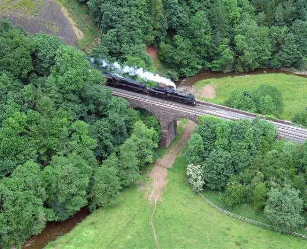 Crowdundle Viaduct - Steam Special 25 June 2005. 