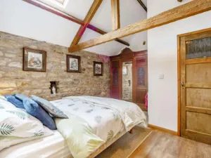 Double bedroom at wheelchair accessible cottage, L'al Byre