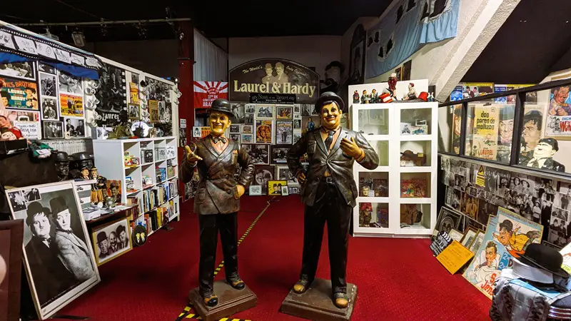 image the interior of the Laurel and Hardy Museum