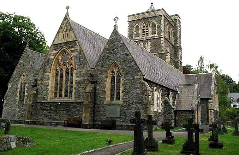 image of the exterior of st mary's church in windermere village